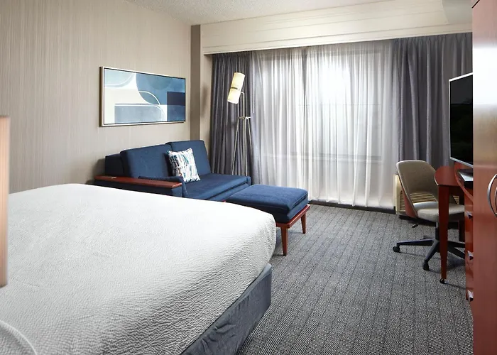 Courtyard By Marriott Winchester Medical Center