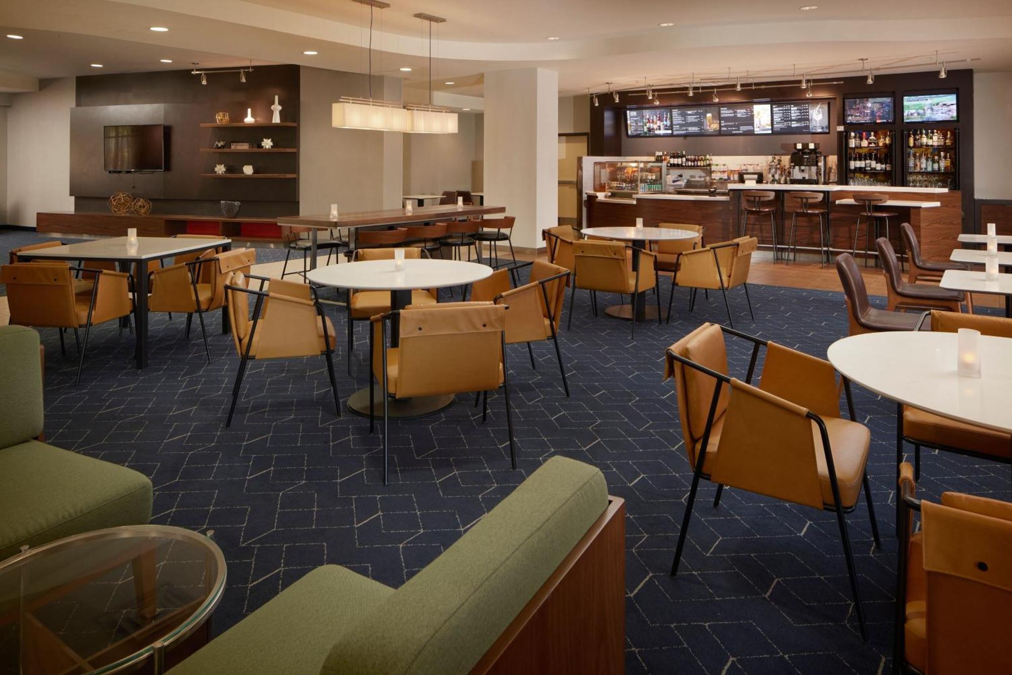 Hotel Courtyard By Marriott Medical Center