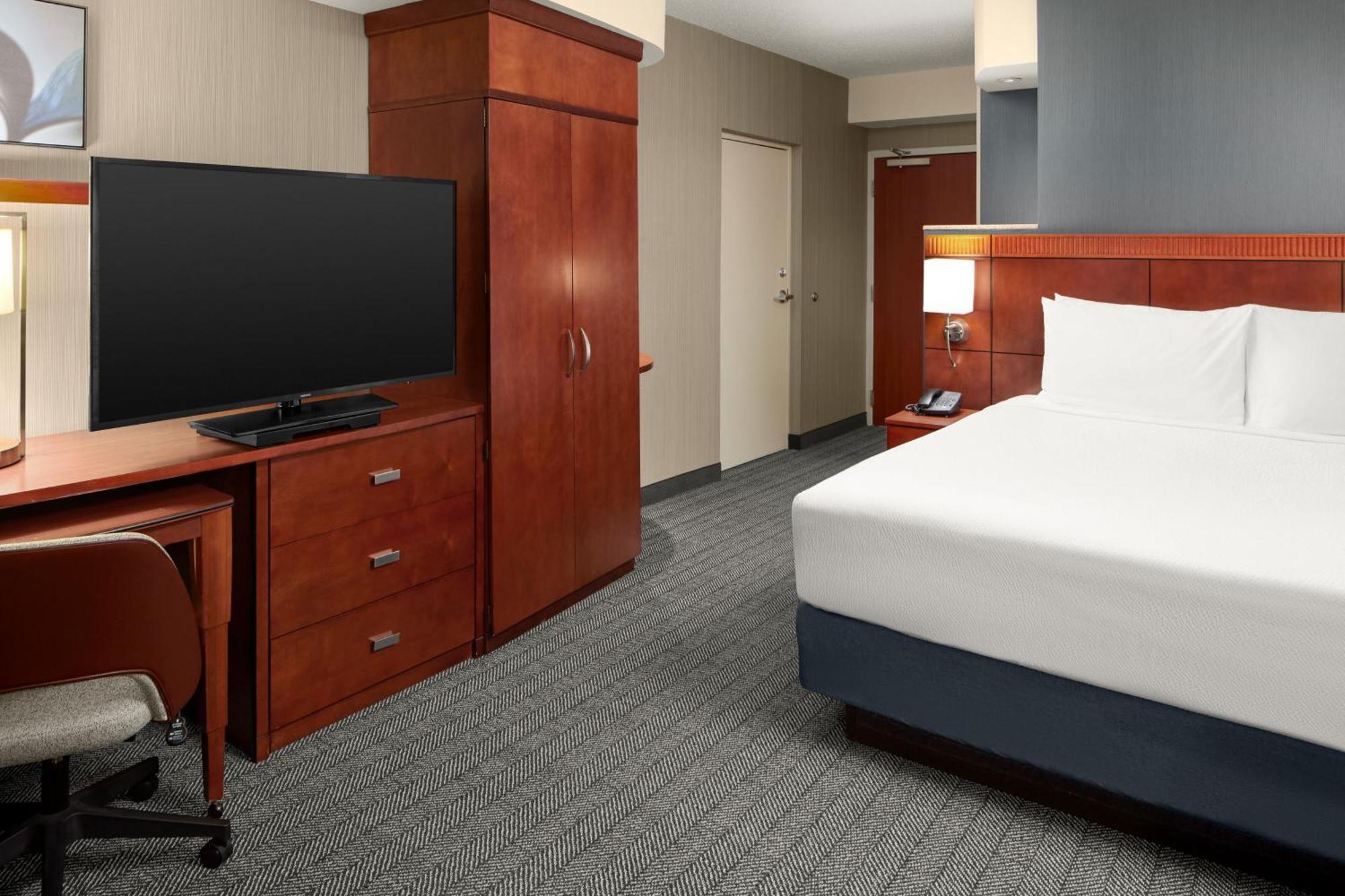 Courtyard By Marriott Medical Center Hotel 3*