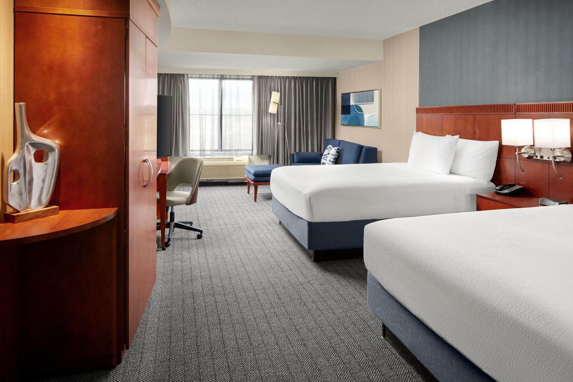 Hotel Courtyard By Marriott Medical Center 3*