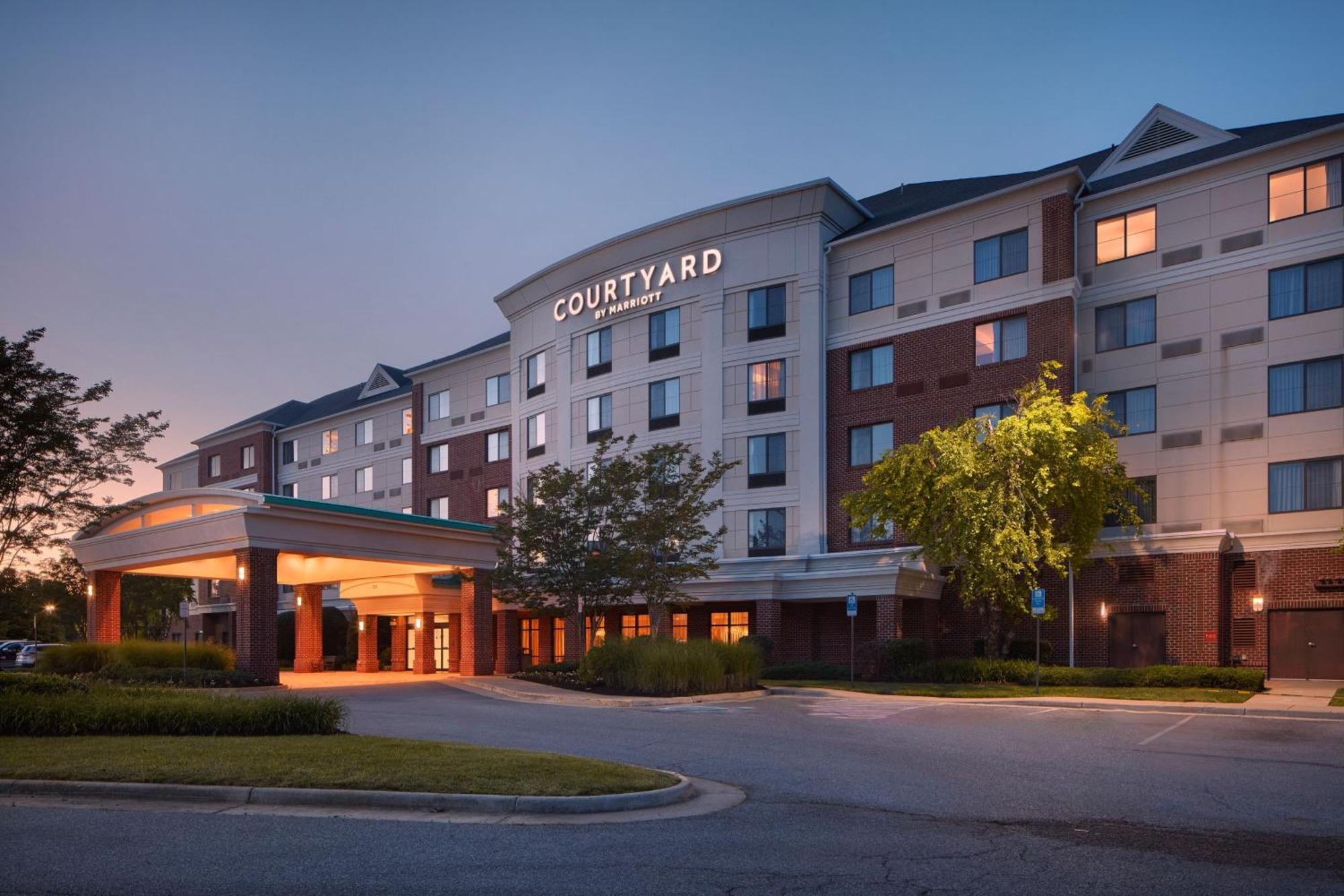 Courtyard By Marriott Medical Center Hotel 3*